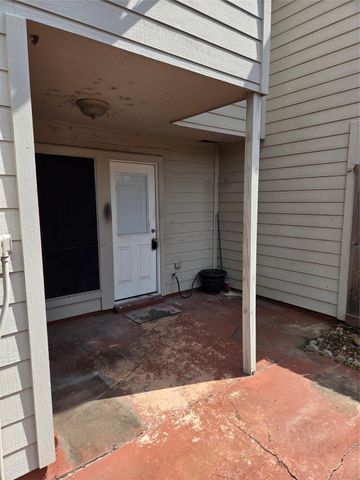 7971 Kendalia Drive, Houston, TX 77036