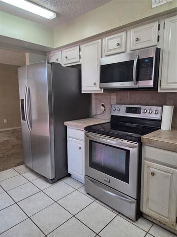 7971 Kendalia Drive, Houston, TX 77036