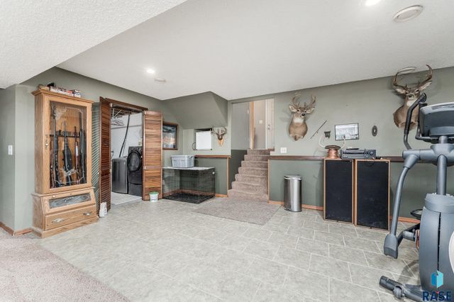 47205 94th St, Sioux Falls, SD 57108