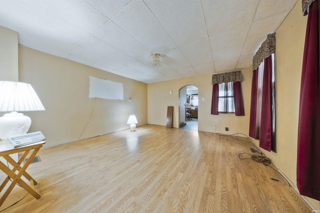 1409 W Maryland Street, Evansville, IN 47710