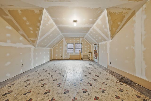 1409 W Maryland Street, Evansville, IN 47710