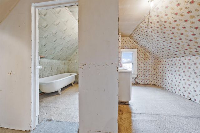 1409 W Maryland Street, Evansville, IN 47710