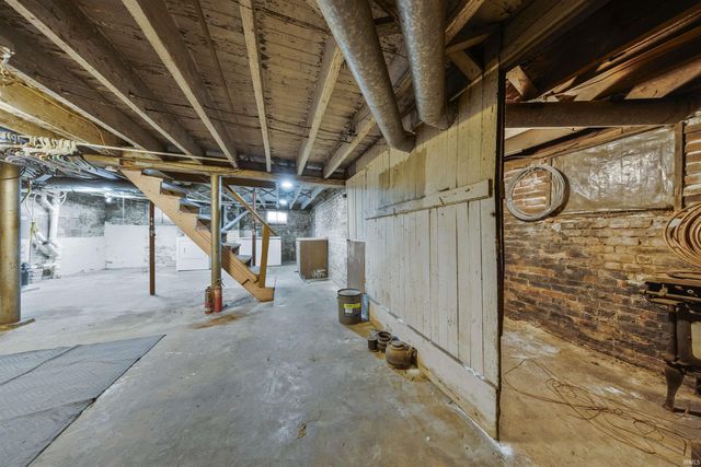 1409 W Maryland Street, Evansville, IN 47710