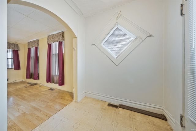 1409 W Maryland Street, Evansville, IN 47710