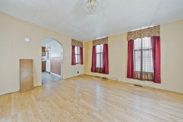 1409 W Maryland Street, Evansville, IN 47710