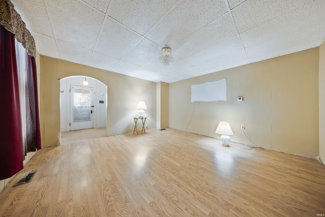 1409 W Maryland Street, Evansville, IN 47710