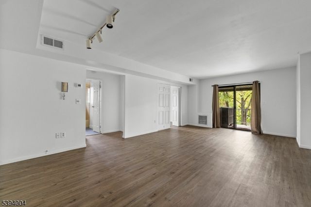 221 Ringwood Ave A12 A12, Pompton Lakes Boro, NJ 07442