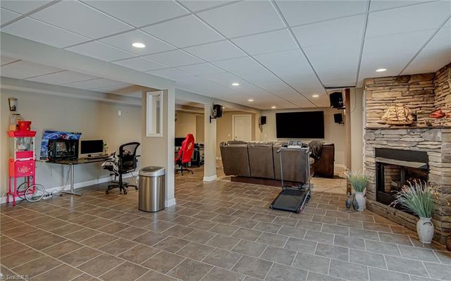 112 Redberry Lane, Winston-salem, NC 27107