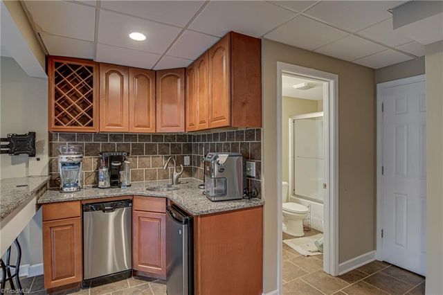 112 Redberry Lane, Winston-salem, NC 27107