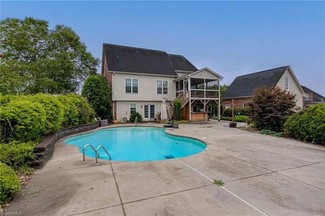 112 Redberry Lane, Winston-salem, NC 27107