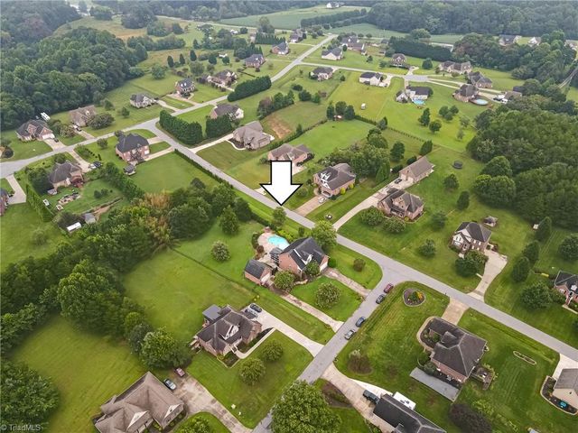 112 Redberry Lane, Winston-salem, NC 27107