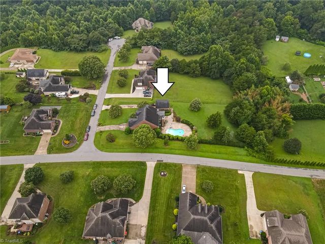 112 Redberry Lane, Winston-salem, NC 27107