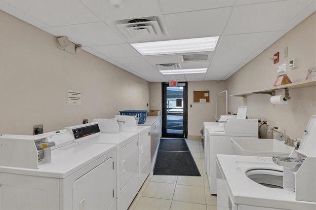 629 ALHAMBRA ROAD 702, Venice, FL 34285
