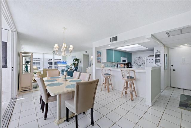 629 ALHAMBRA ROAD 702, Venice, FL 34285
