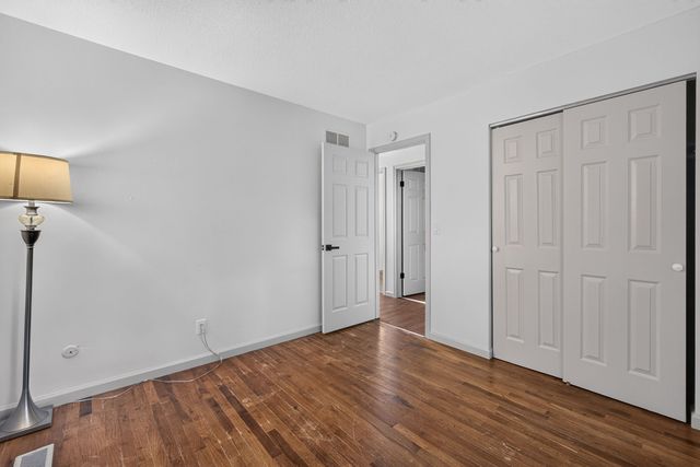 4210 Greenway Drive, Davenport, IA 52804