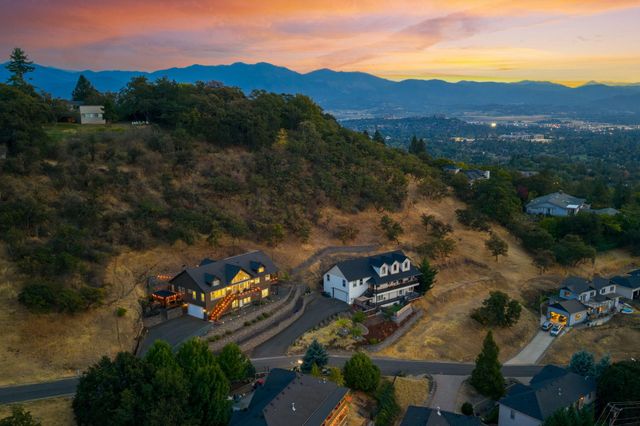 4112 Barbara Jean Way, Medford, OR 97504