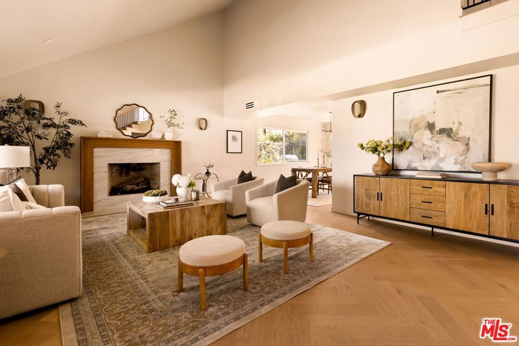 22460 Cairnloch Street, Calabasas, CA 91302 — exterior