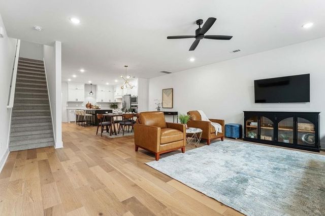 4110 W Wood Street, Rogers, AR 72756