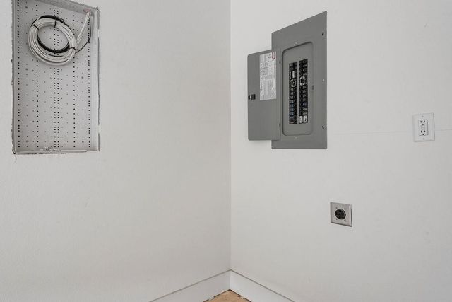 4110 W Wood Street, Rogers, AR 72756