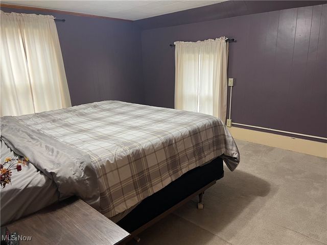 1146 Baltzley Valley Road SE, New Philadelphia, OH 44663