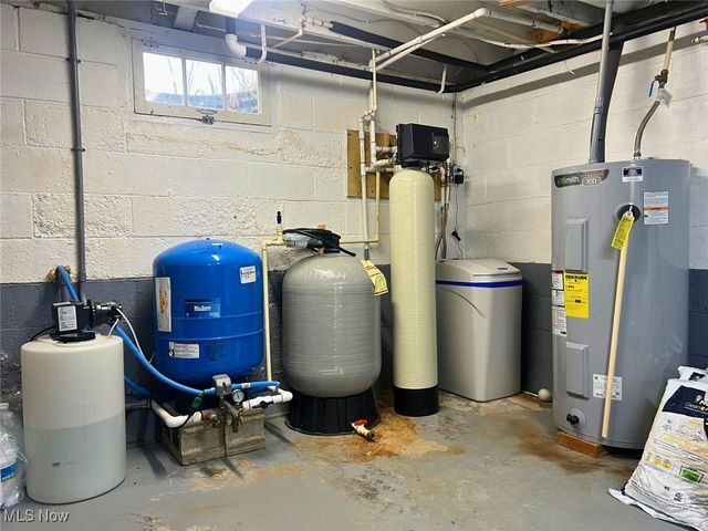 1146 Baltzley Valley Road SE, New Philadelphia, OH 44663