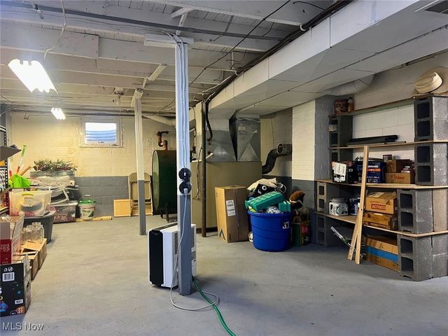 1146 Baltzley Valley Road SE, New Philadelphia, OH 44663