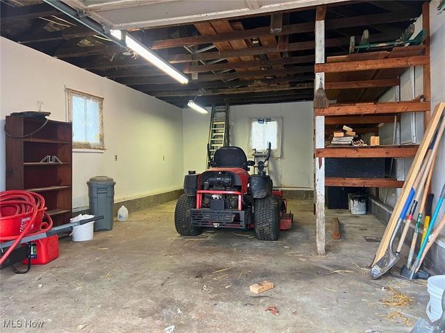 1146 Baltzley Valley Road SE, New Philadelphia, OH 44663