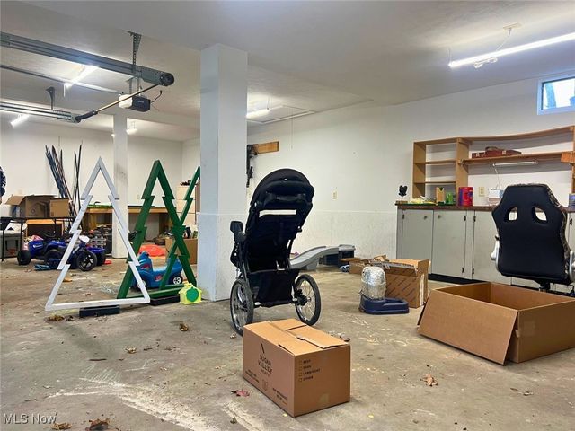 1146 Baltzley Valley Road SE, New Philadelphia, OH 44663