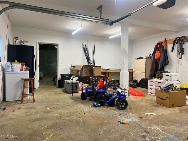 1146 Baltzley Valley Road SE, New Philadelphia, OH 44663