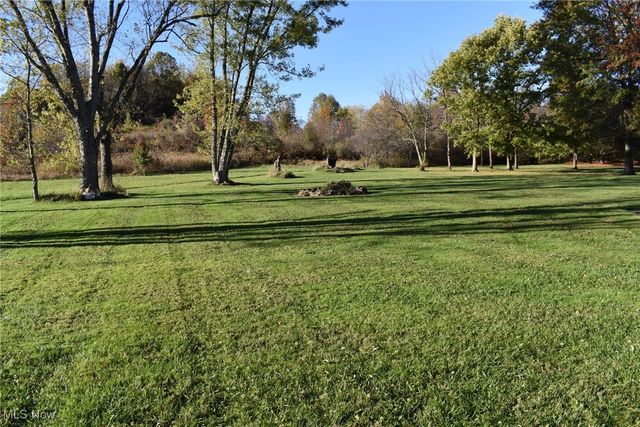 1146 Baltzley Valley Road SE, New Philadelphia, OH 44663