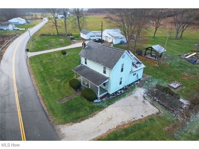 1146 Baltzley Valley Road SE, New Philadelphia, OH 44663