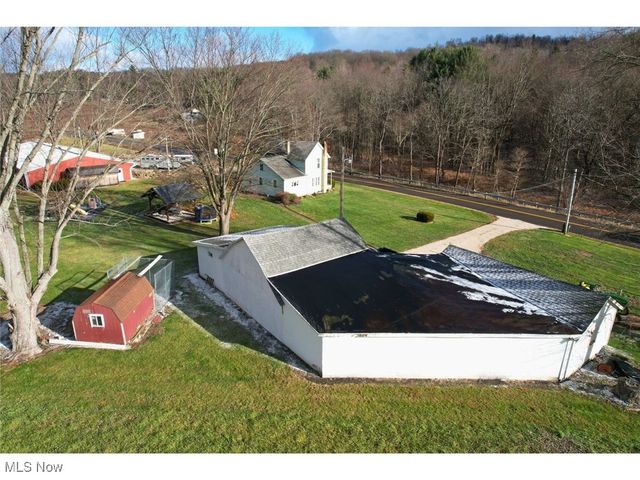 1146 Baltzley Valley Road SE, New Philadelphia, OH 44663