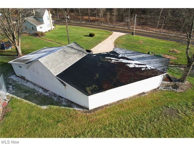 1146 Baltzley Valley Road SE, New Philadelphia, OH 44663