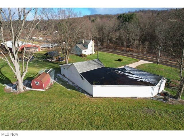 1146 Baltzley Valley Road SE, New Philadelphia, OH 44663