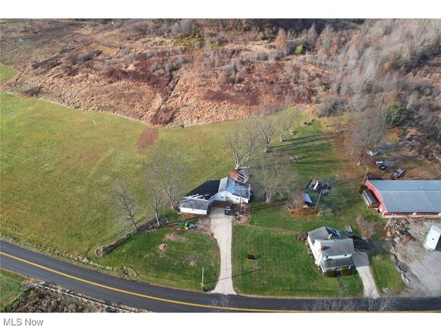 1146 Baltzley Valley Road SE, New Philadelphia, OH 44663