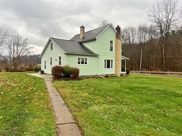 1146 Baltzley Valley Road SE, New Philadelphia, OH 44663