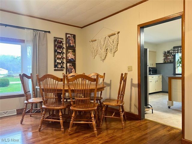 1146 Baltzley Valley Road SE, New Philadelphia, OH 44663