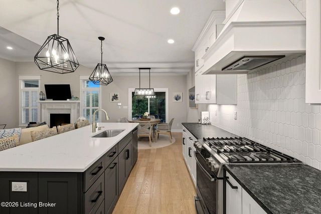 7505 Lone Oak Ct, Crestwood, KY 40014