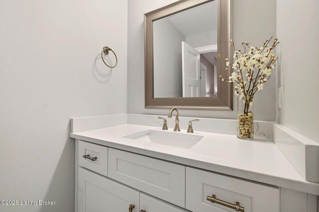 7505 Lone Oak Ct, Crestwood, KY 40014