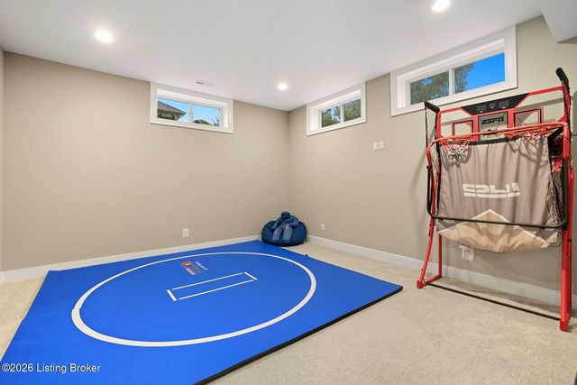 7505 Lone Oak Ct, Crestwood, KY 40014