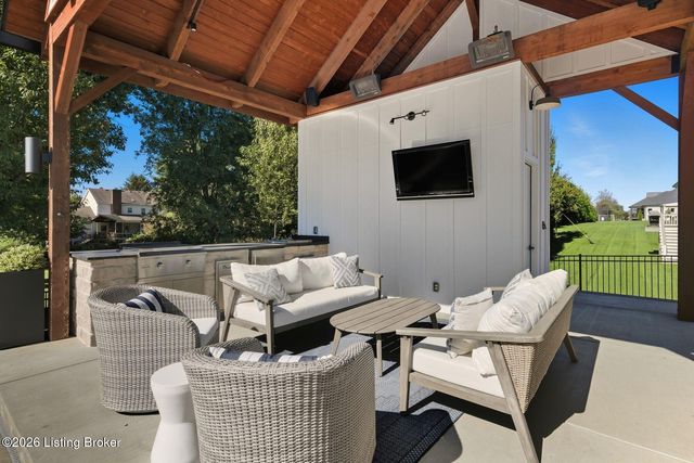 7505 Lone Oak Ct, Crestwood, KY 40014