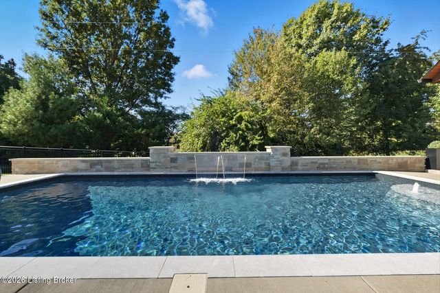 7505 Lone Oak Ct, Crestwood, KY 40014