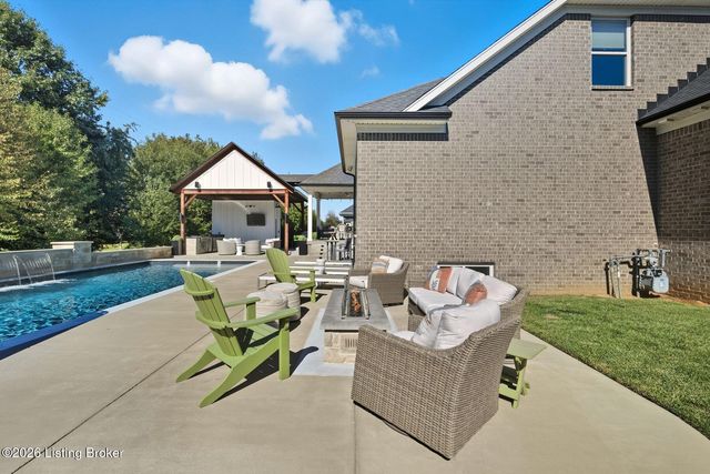 7505 Lone Oak Ct, Crestwood, KY 40014