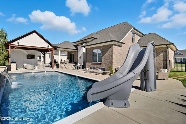 7505 Lone Oak Ct, Crestwood, KY 40014