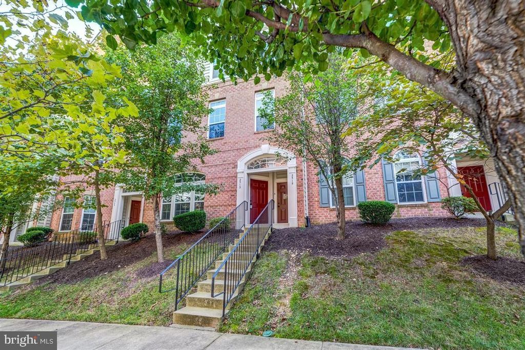2513 EASTBOURNE DR, Woodbridge, VA 22191