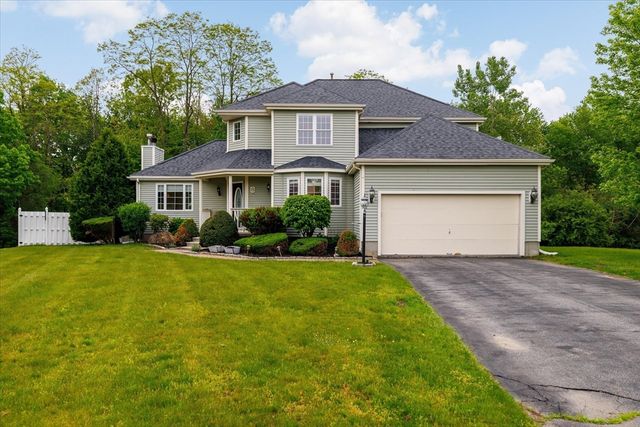 8 Cardinal Cir, Shrewsbury, MA 01545