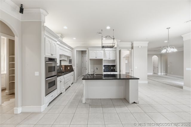 14545 E Quail Run Street, Claremore, OK 74017