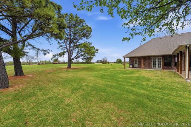 14545 E Quail Run Street, Claremore, OK 74017