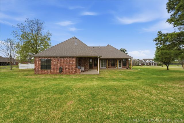14545 E Quail Run Street, Claremore, OK 74017