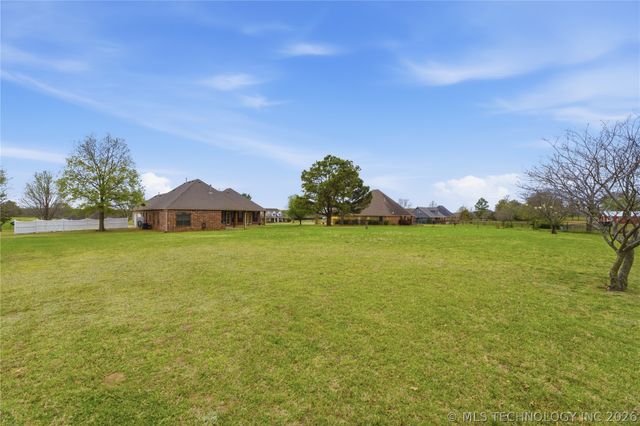 14545 E Quail Run Street, Claremore, OK 74017